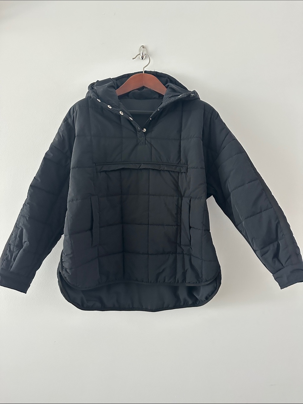 Lined Quilted Hoodie Pullover - Black